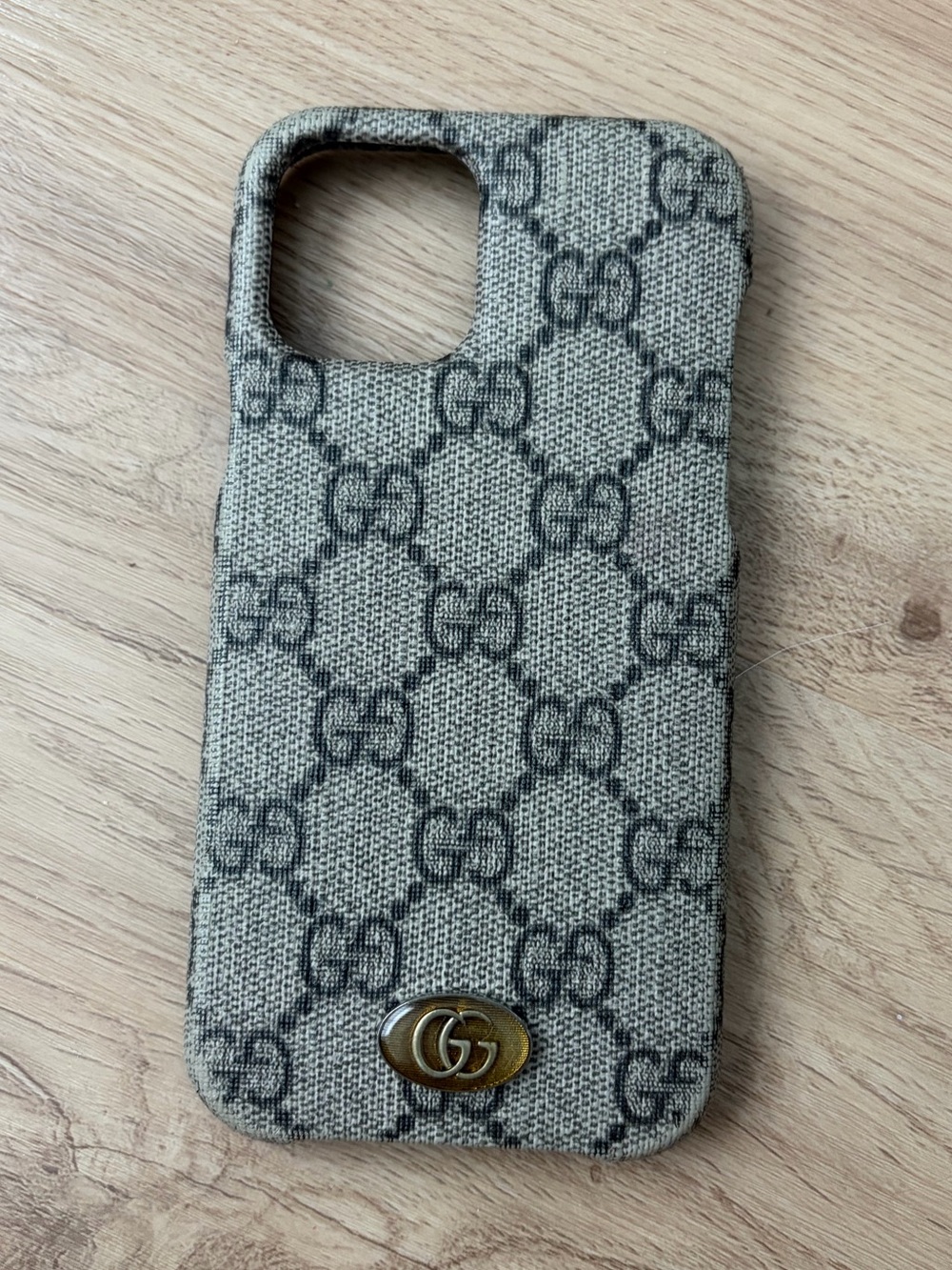iphone 12/pro Gucci Beige GG Monogram with Gold Double G